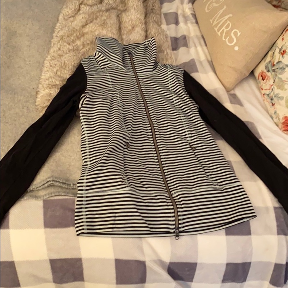 Lululemon high neck zip up